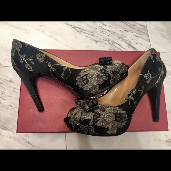 Teodora Ferragamo Pumps Size 6 - Picture 7 of 8
